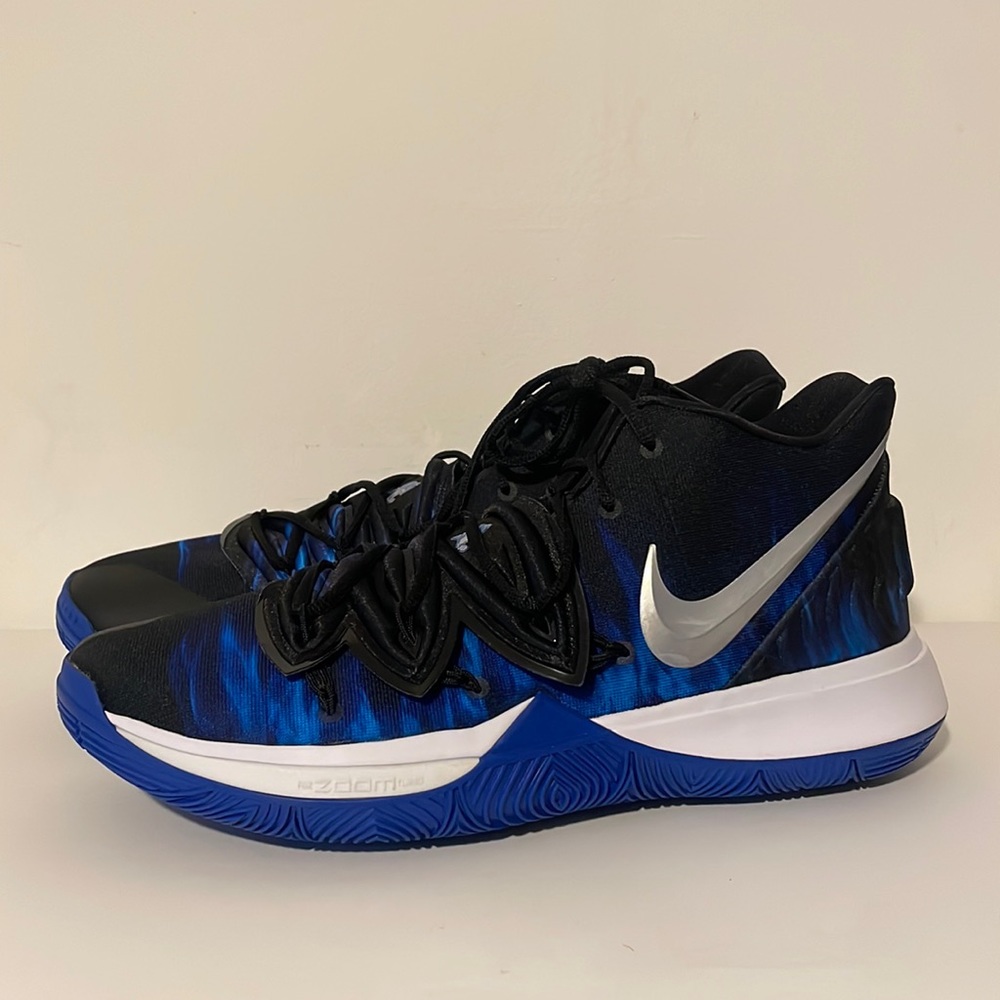 Nike Kyrie 5 'Duke' Sneakers | Blue | Men's